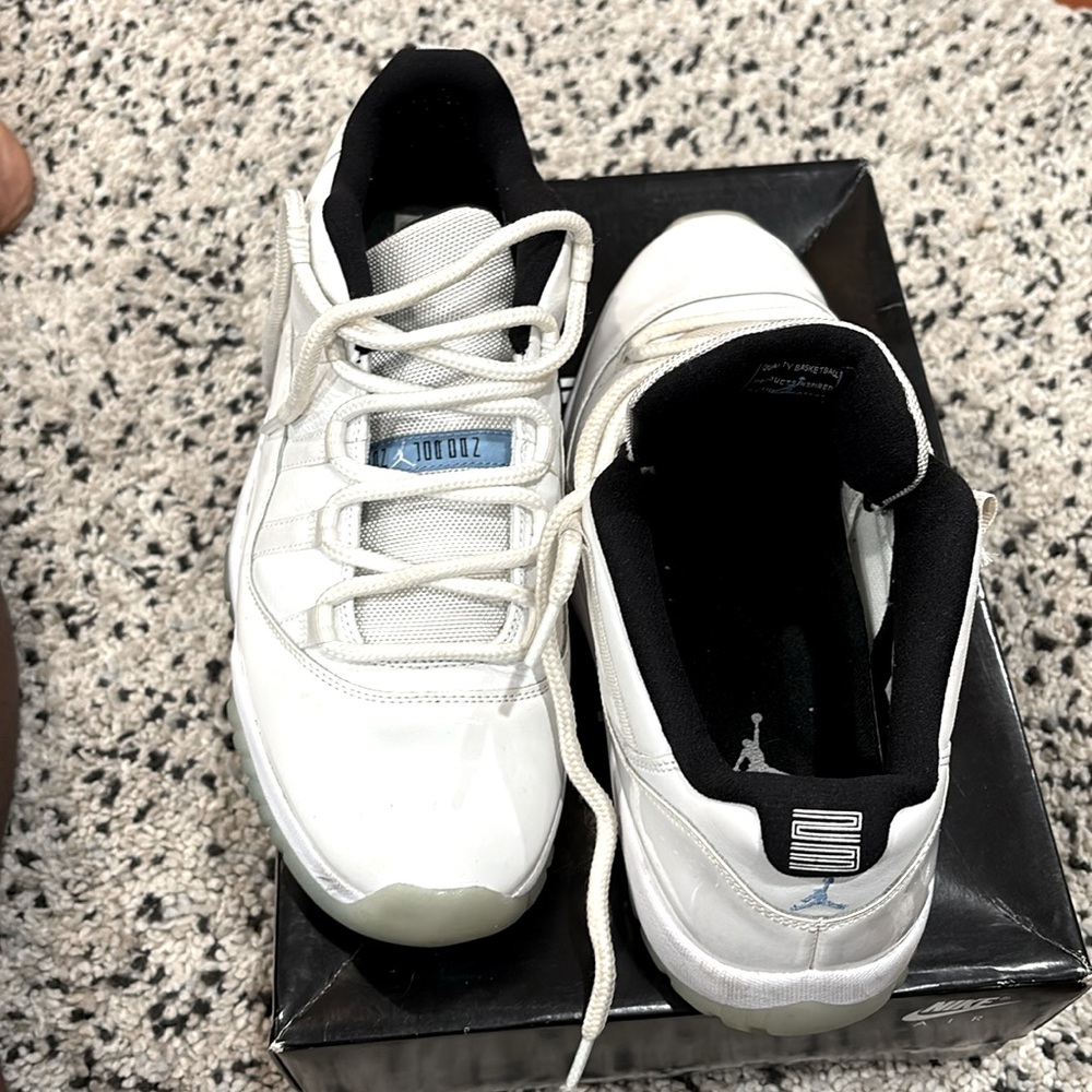 Jordan 11 used good ok condition